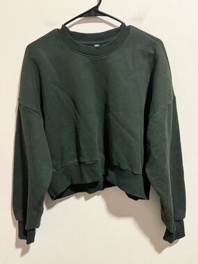 Vuori Crewneck Size Large